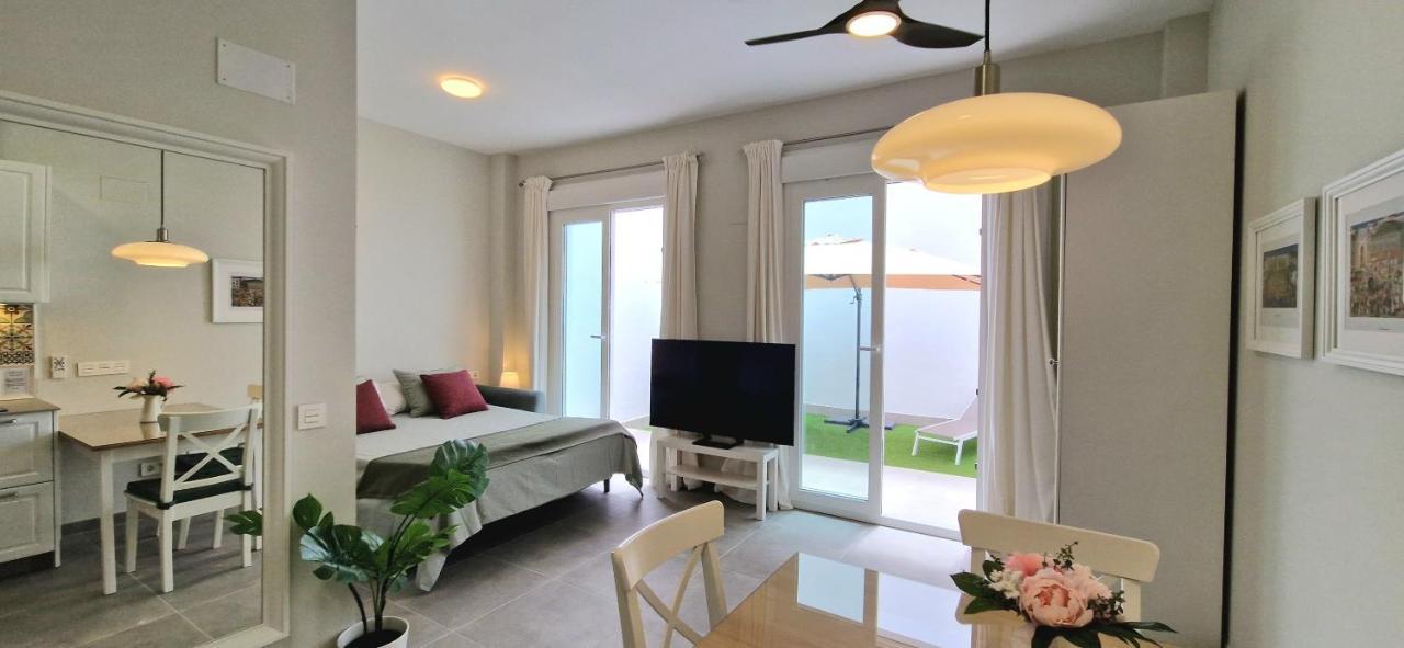 Malaga Lodge Apartments Εξωτερικό φωτογραφία